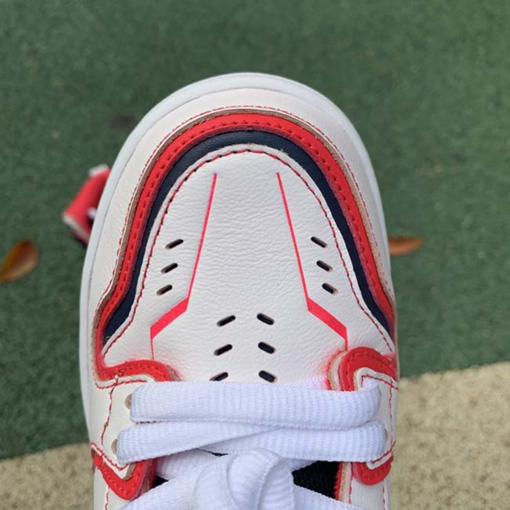 Nike SB Dunk High x RX-0 Unicorn Gundam Sneakers - Picture 9 of 11